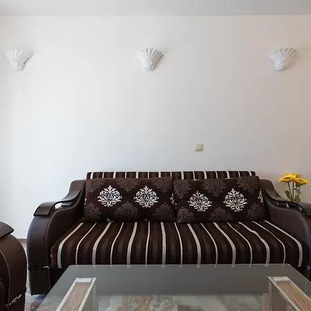 Apartmanhotel Boutique Versis 5*