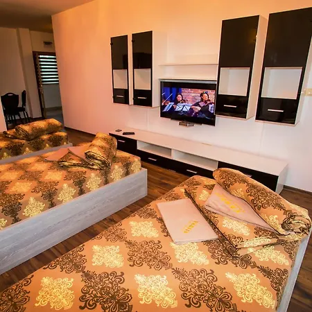 Boutique Versis 5* Napospart