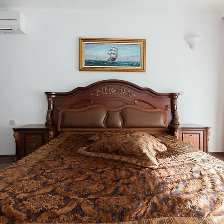 Boutique Versis Slantchev Briag