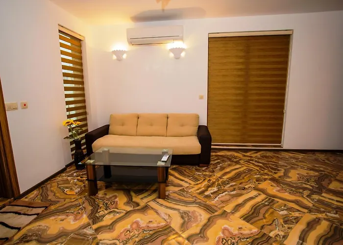 维尔希斯精品公寓式酒店 5* 阳光海滩