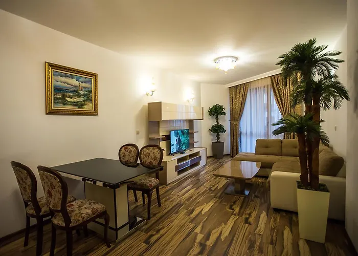 维尔希斯精品公寓式酒店 5* 阳光海滩