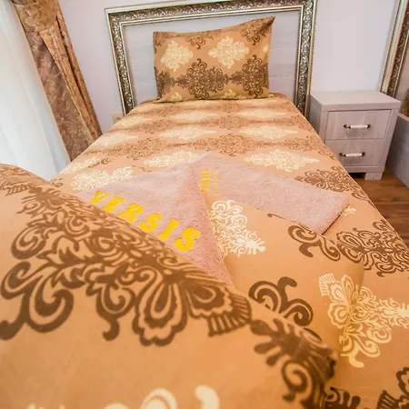 Boutique Versis Aparthotel 5*