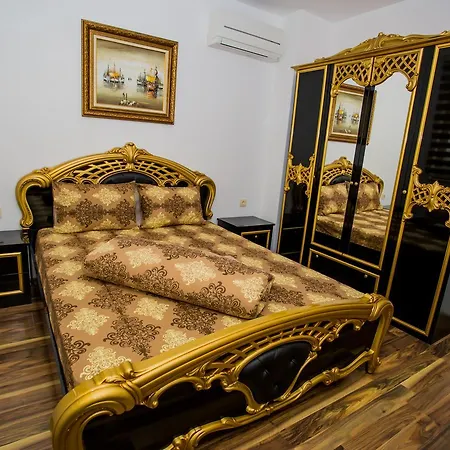Aparthotel Boutique Versis 5*