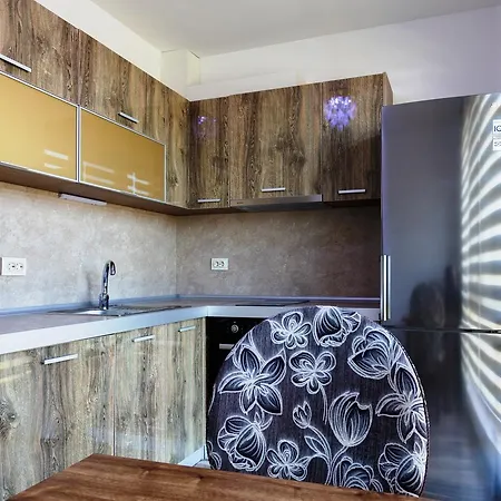 Boutique Versis Slantchev Briag