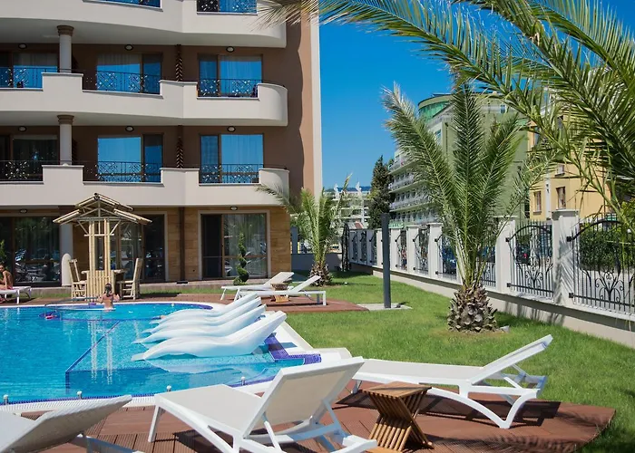 Aparthotel Boutique Versis 5*