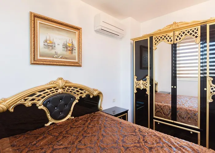 Aparthotel Boutique Versis