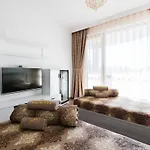Boutique Versis 5*